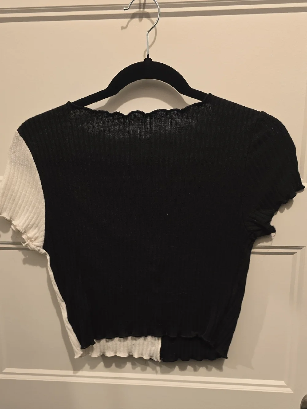 Ribbed Split Colour Crop Top - Picture 2 of 3